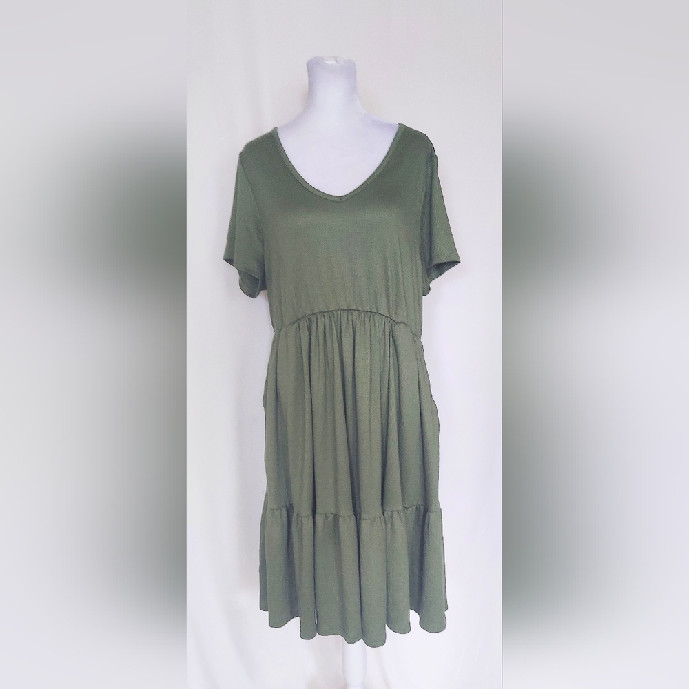 Torrid Ribbed Knit V Neck Short Sleeve Dress Size 1X Green Pockets